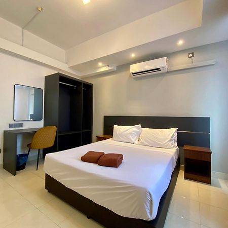 Sumai Hotel Apartment Куала Теренгану Екстериор снимка