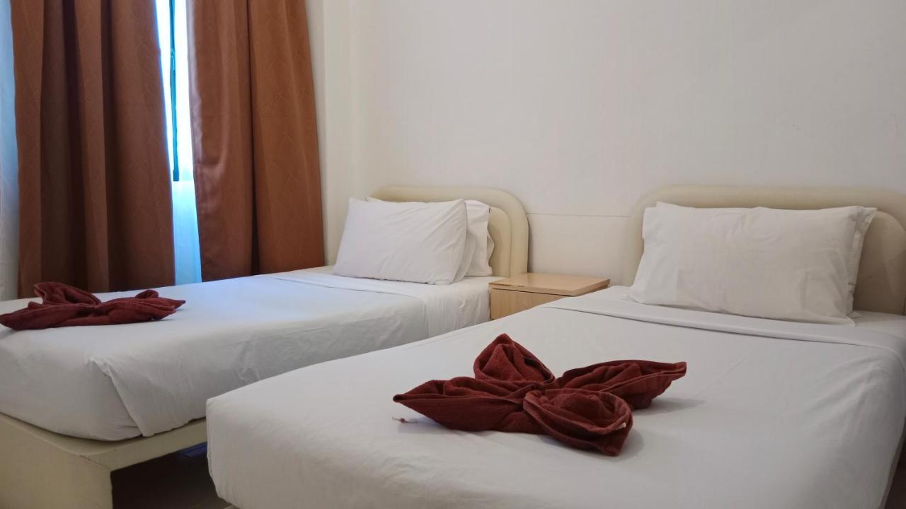 Sumai Hotel Apartment Куала Теренгану Екстериор снимка