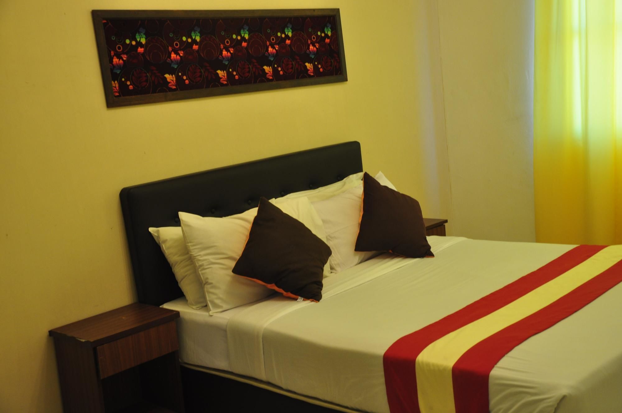 Sumai Hotel Apartment Куала Теренгану Екстериор снимка